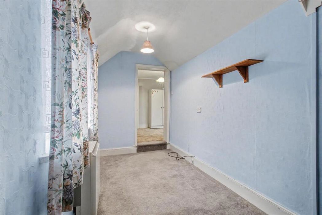 Property image 3 of 13