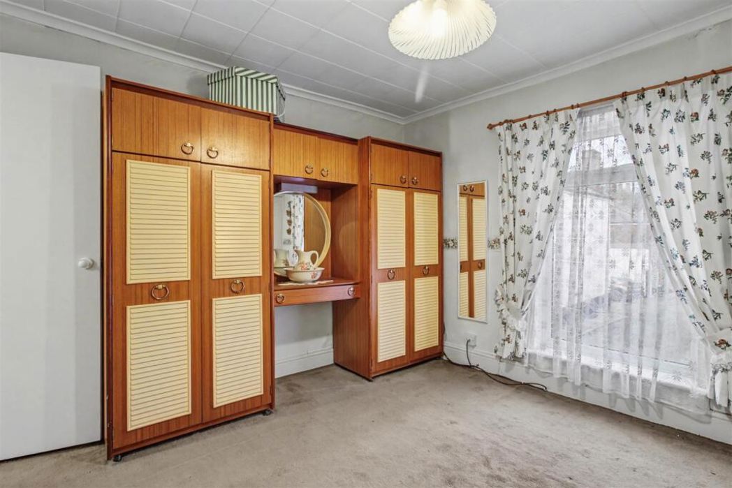 Property image 5 of 13