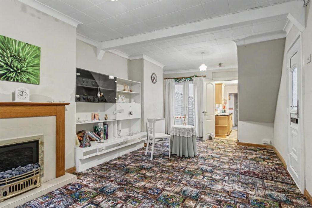 Property image 8 of 13