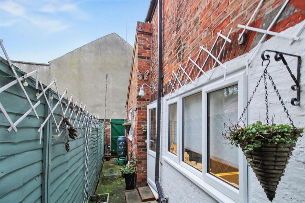 Property image 10 of 13