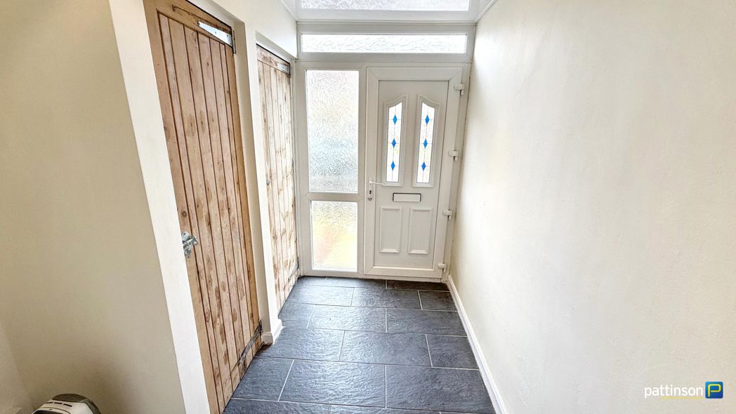 Property image 2 of 17