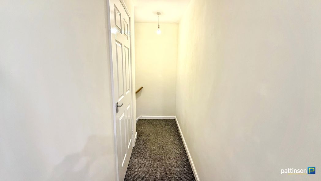 Property image 5 of 17