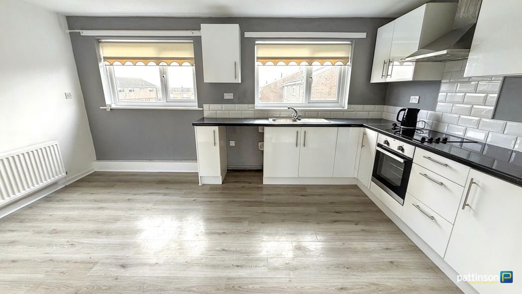 Property image 10 of 17