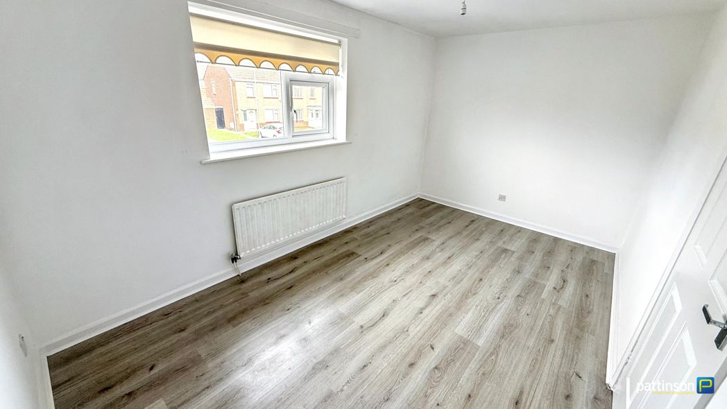 Property image 13 of 17