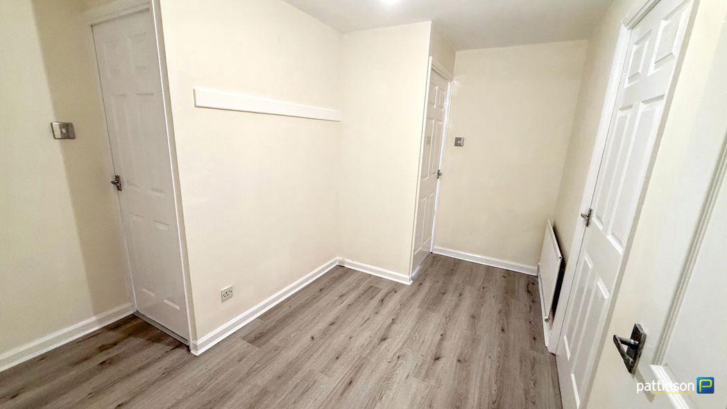 Property image 6 of 17