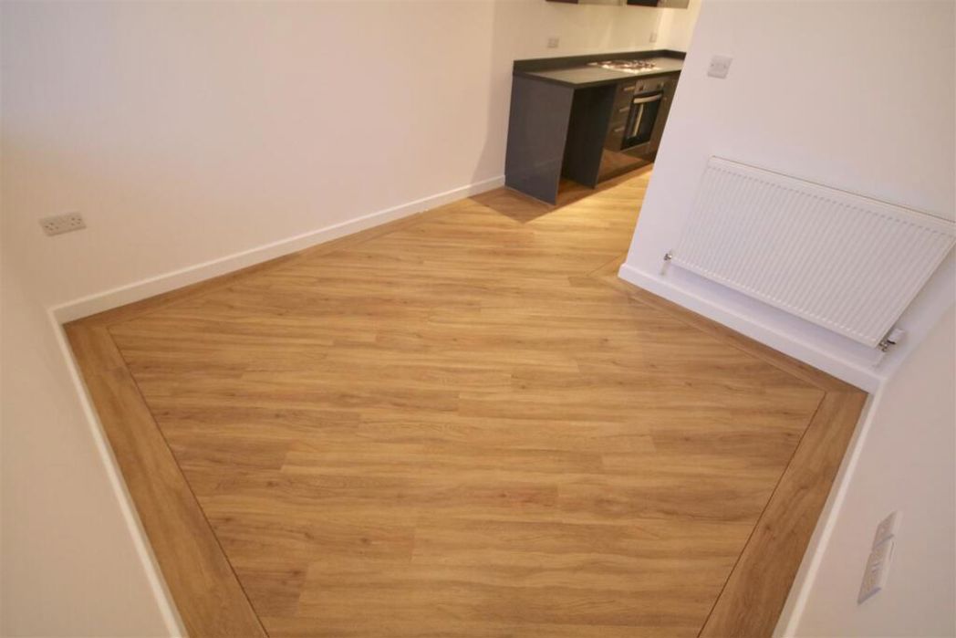 Property image 3 of 7