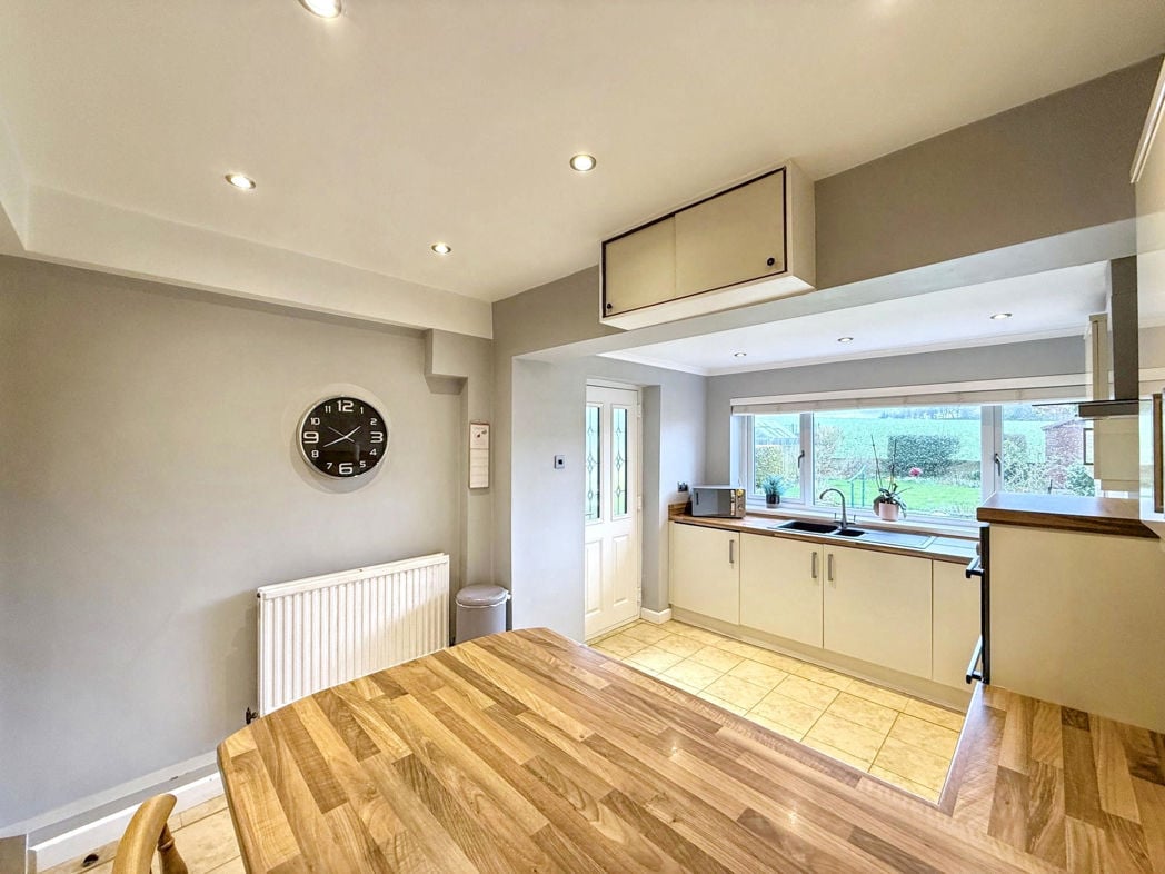 Property image 7 of 18