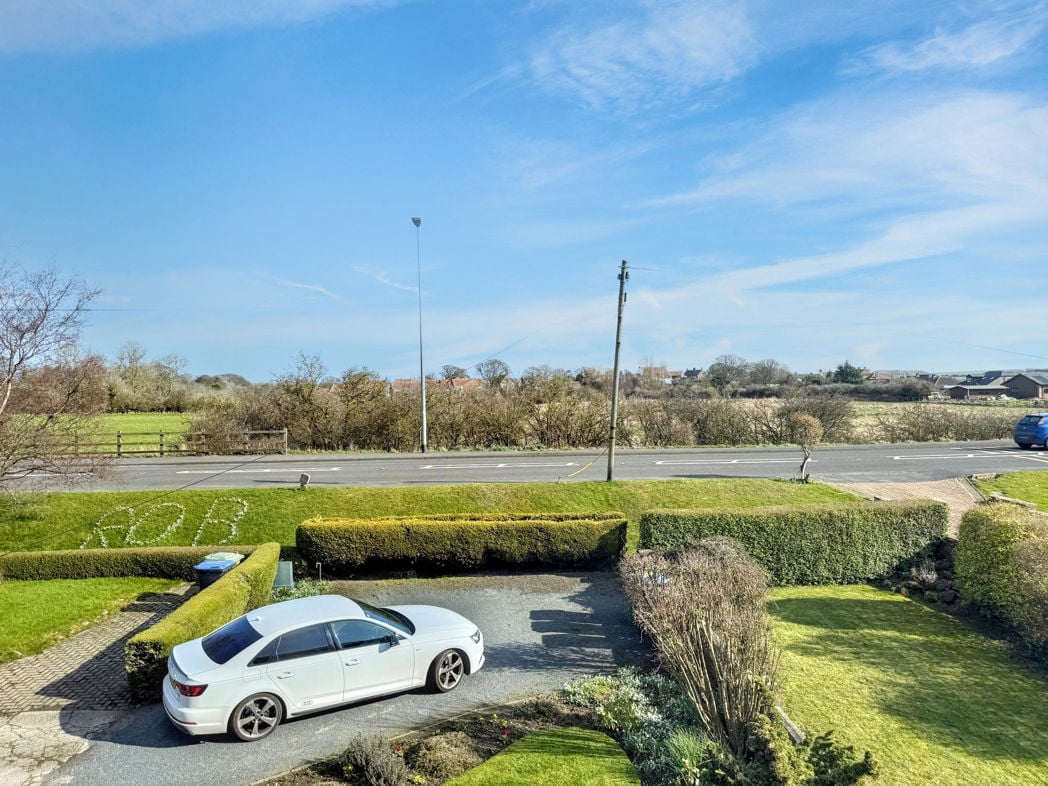 Property image 18 of 18