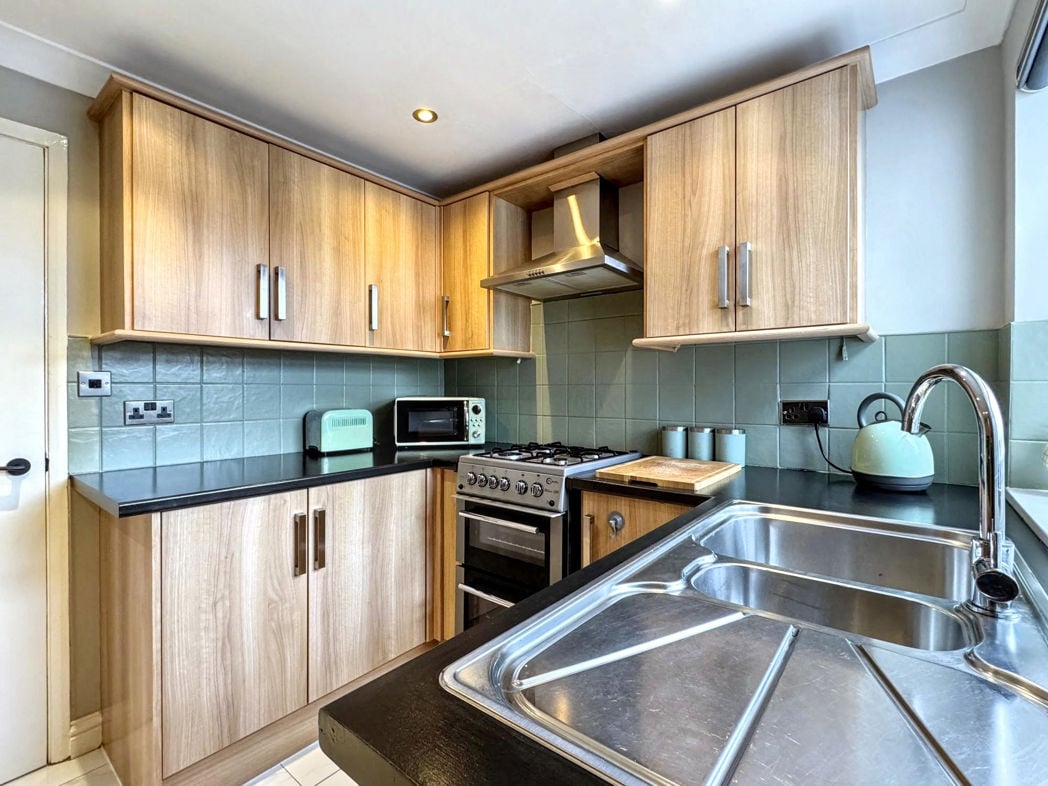 Property image 3 of 28