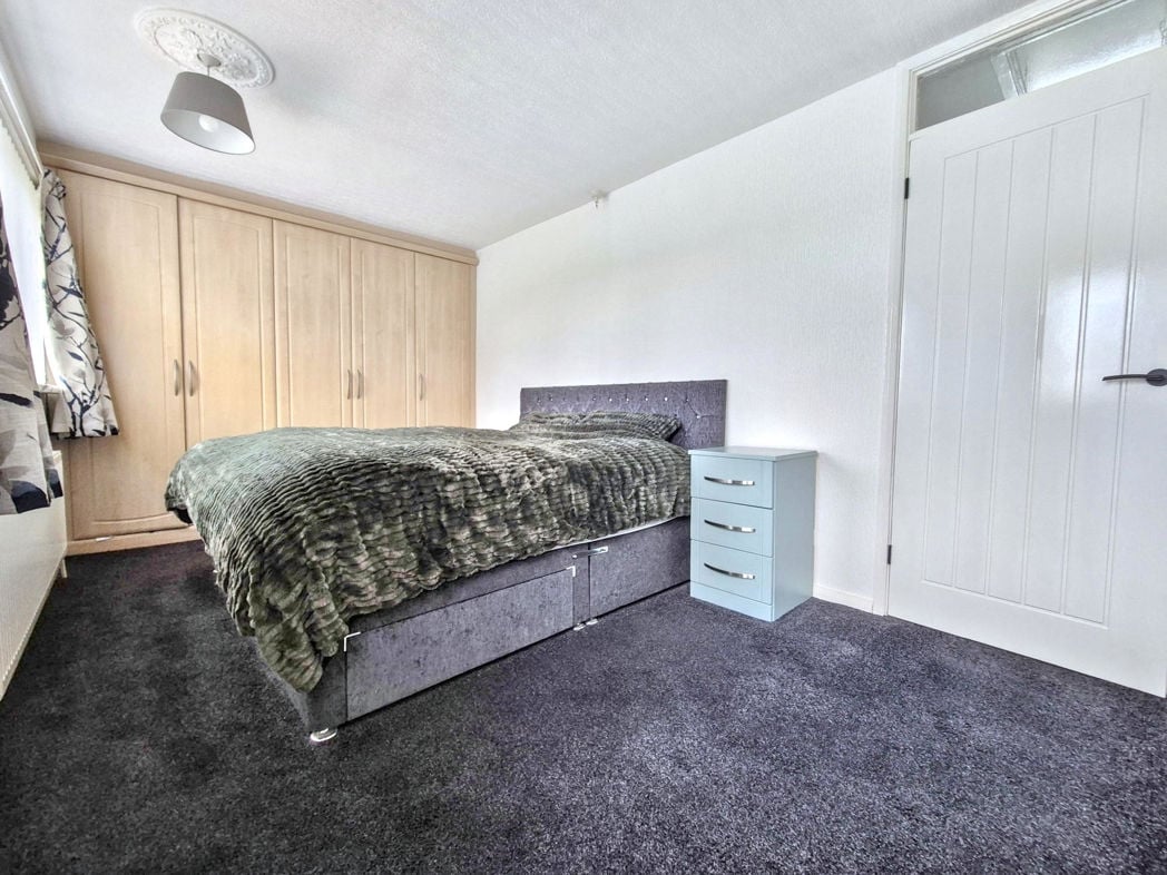 Property image 17 of 28
