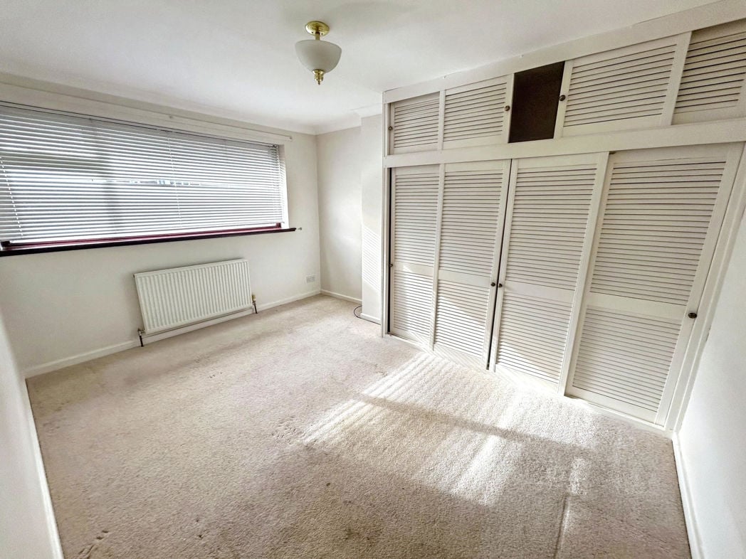Property image 11 of 16