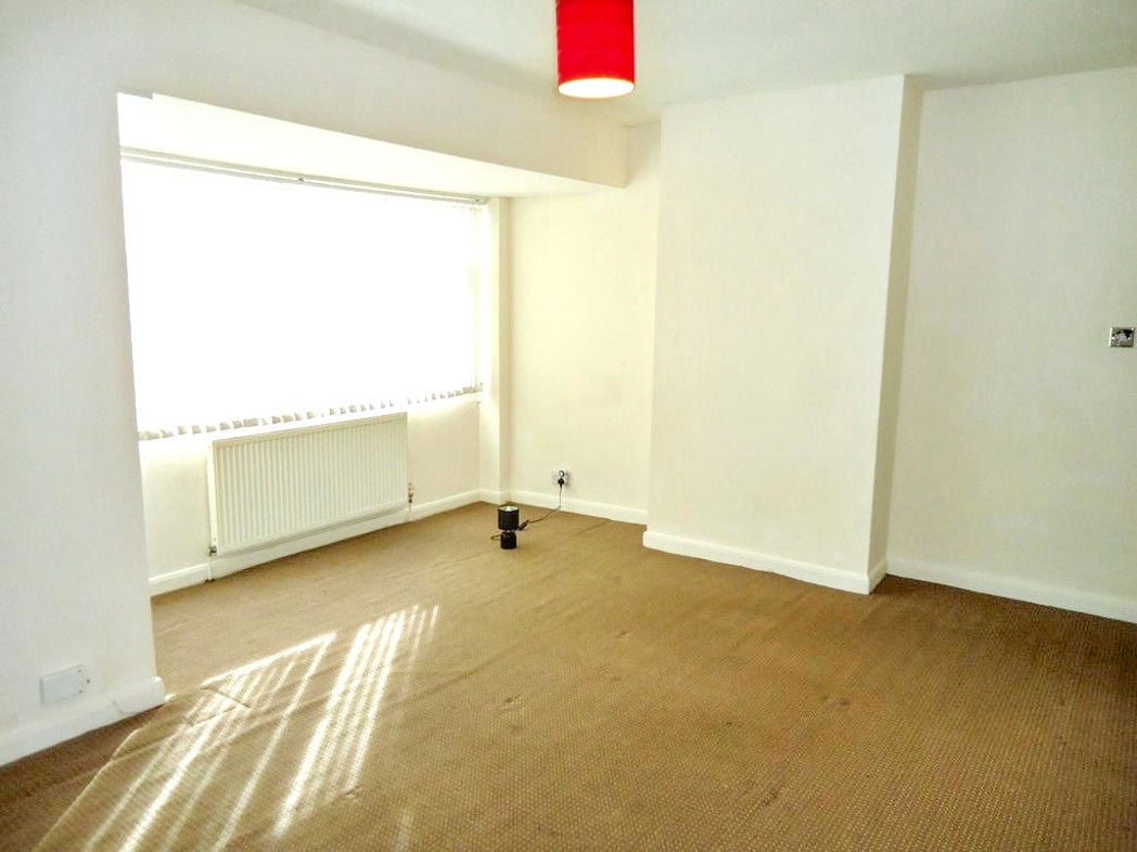 Property image 11 of 14