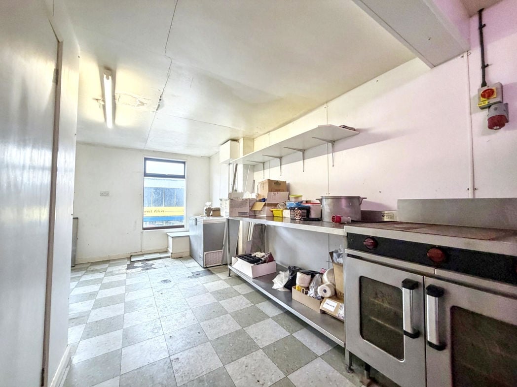 Property image 6 of 11