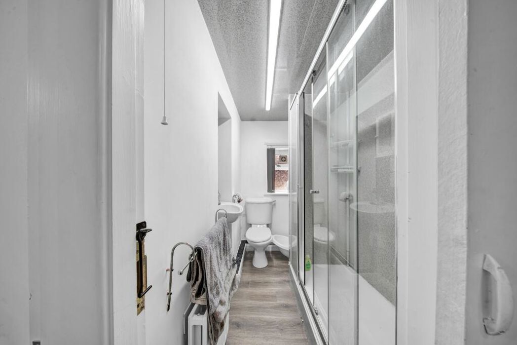Property image 23 of 41