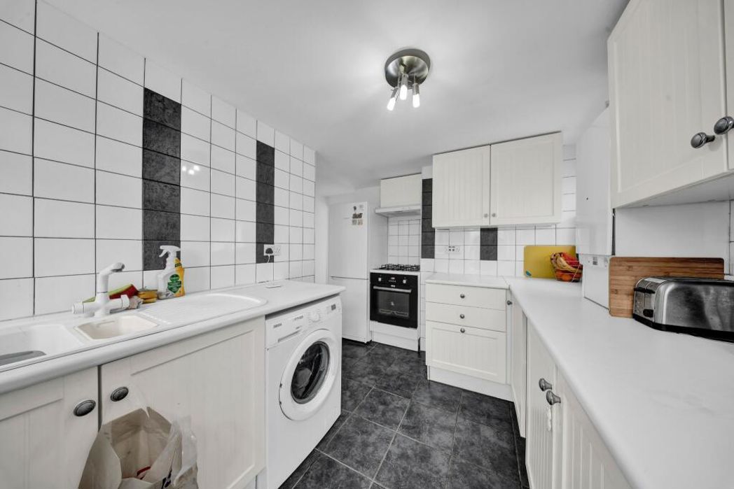 Property image 26 of 41