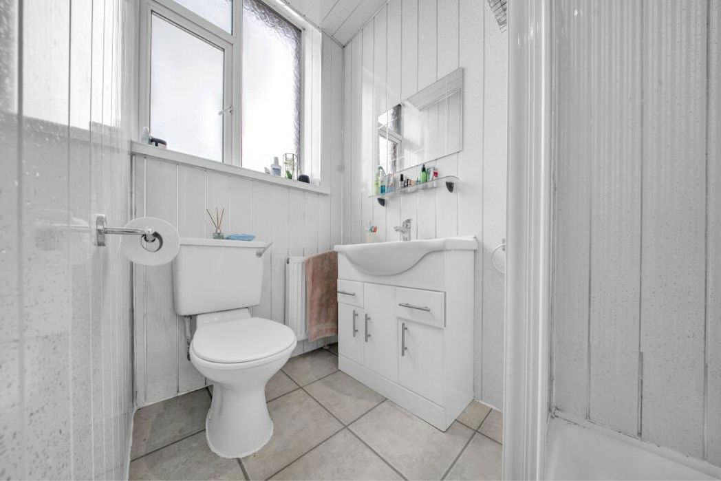 Property image 27 of 41