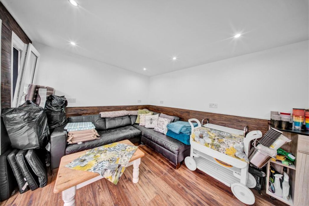 Property image 32 of 41