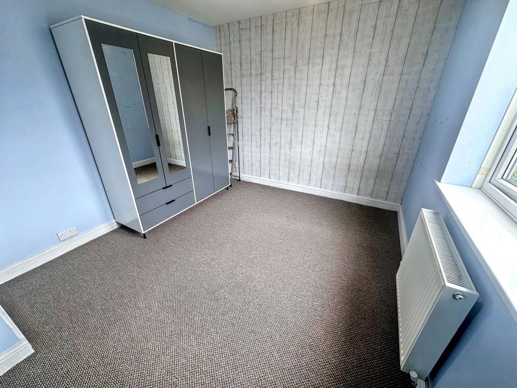 Property image 7 of 11