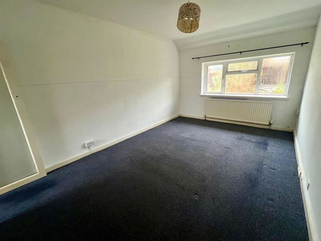 Property image 8 of 11