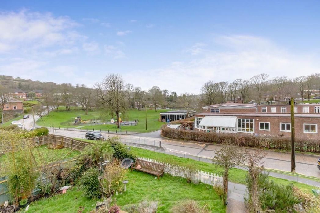 Property image 2 of 11