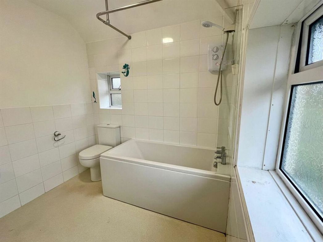 Property image 6 of 11