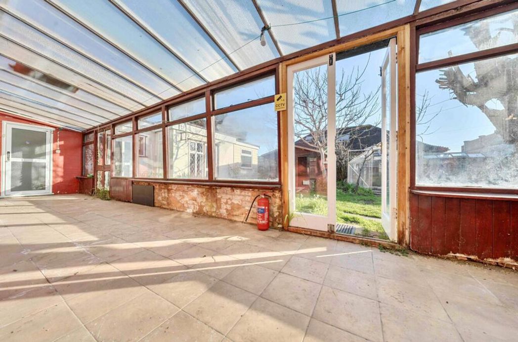 Property image 3 of 18