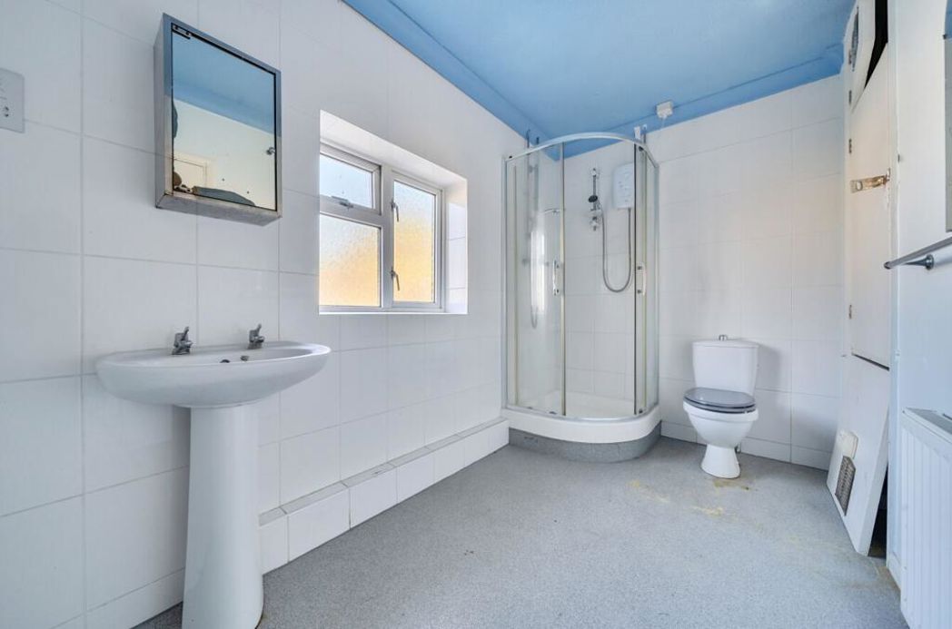 Property image 6 of 18