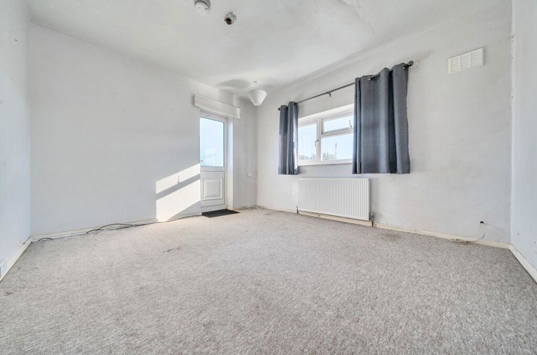 Property image 12 of 18