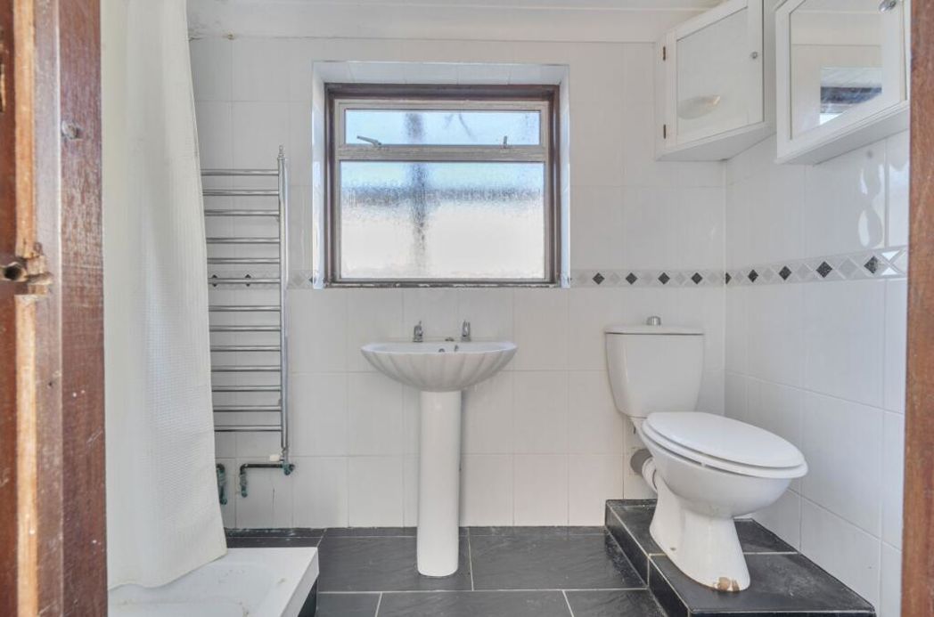 Property image 13 of 18