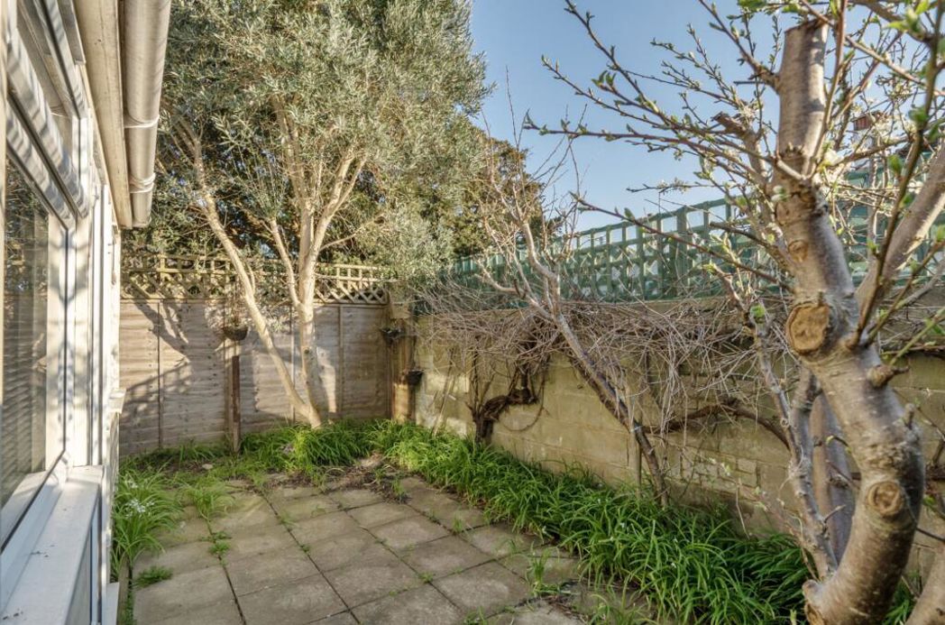 Property image 17 of 18