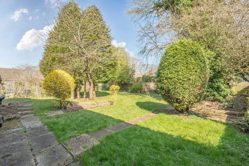 Property image 2 of 19