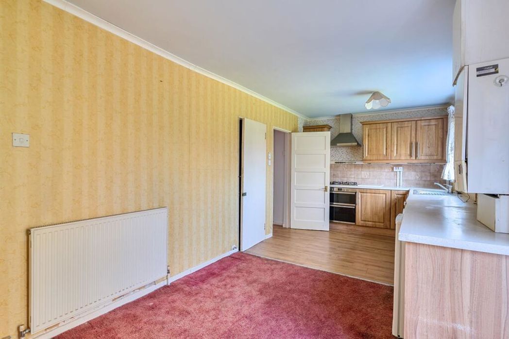 Property image 4 of 19