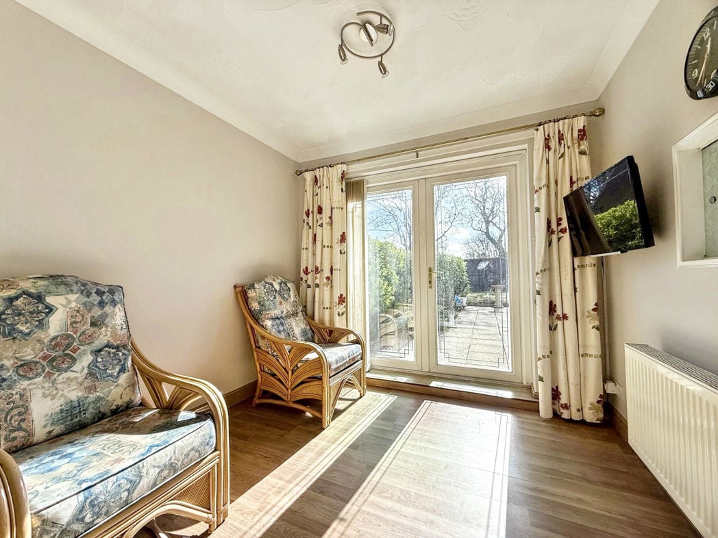 Property image 12 of 28