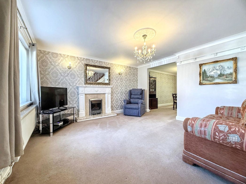 Property image 5 of 28