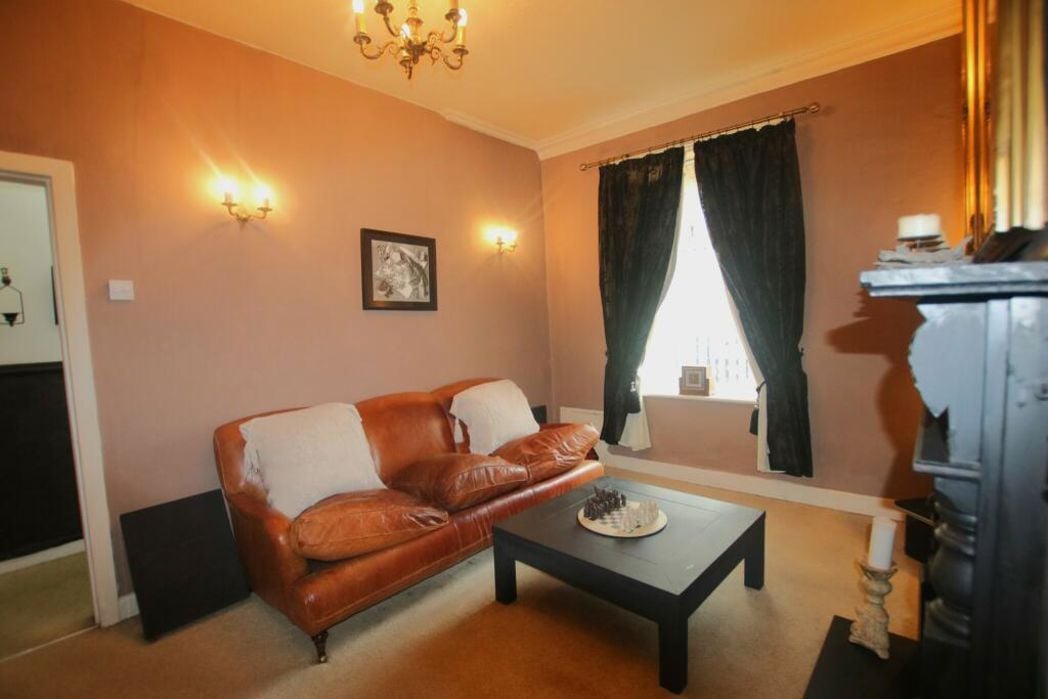 Property image 4 of 15