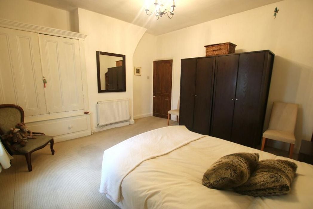 Property image 10 of 15