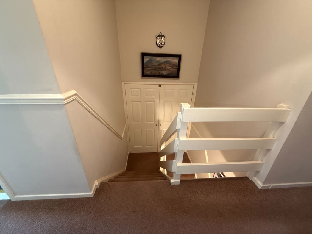 Property image 8 of 16