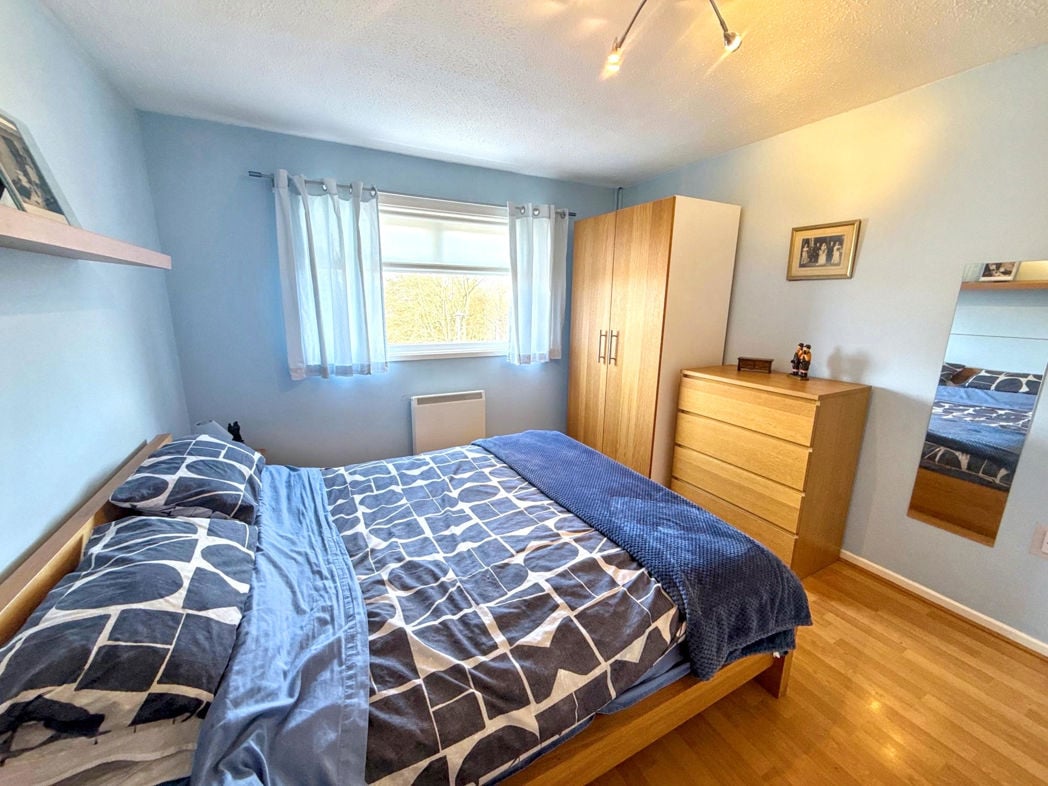 Property image 12 of 16