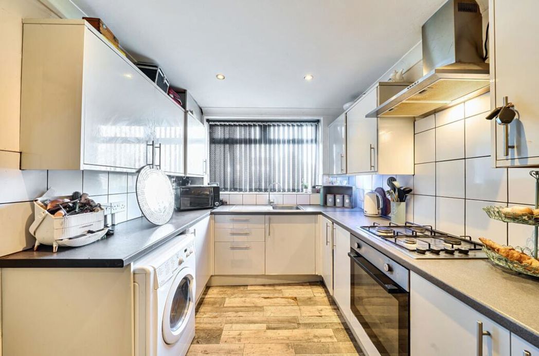 Property image 2 of 13