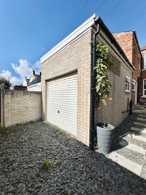 Property image 20 of 20