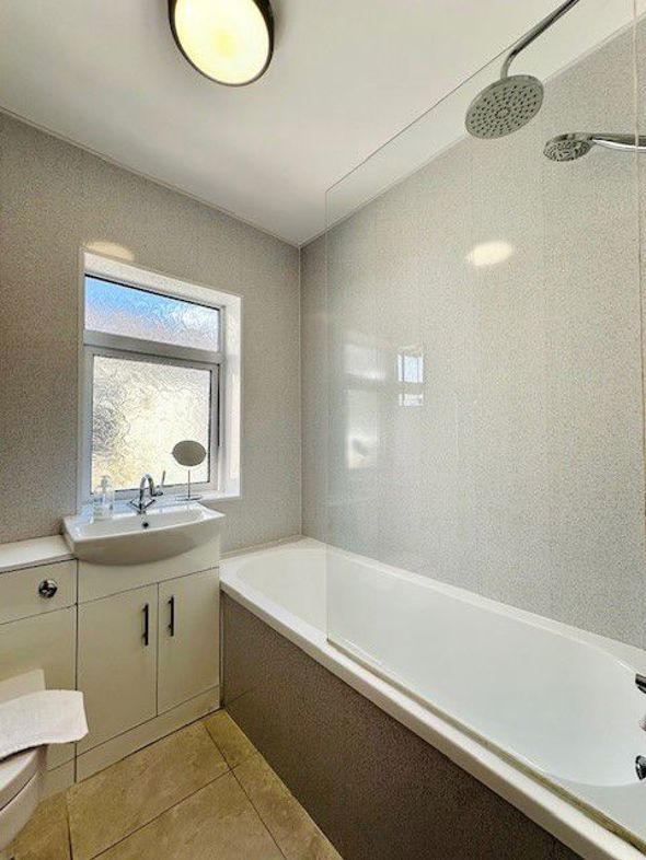Property image 13 of 20