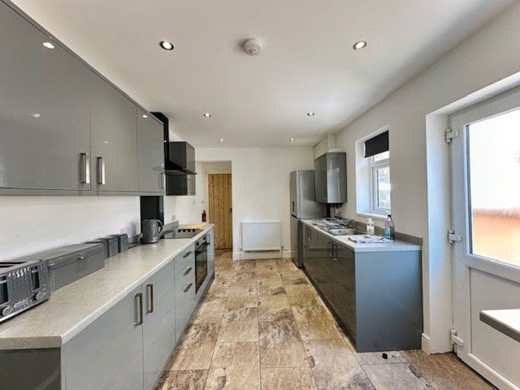 Property image 4 of 20