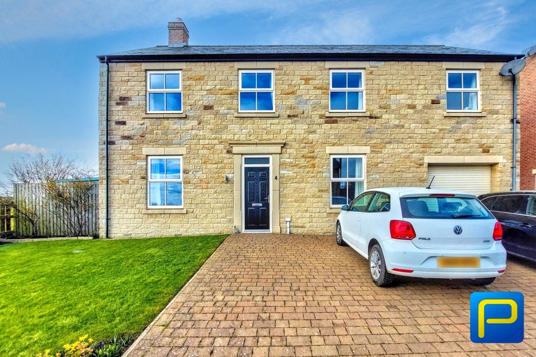 Property image 2 of 28