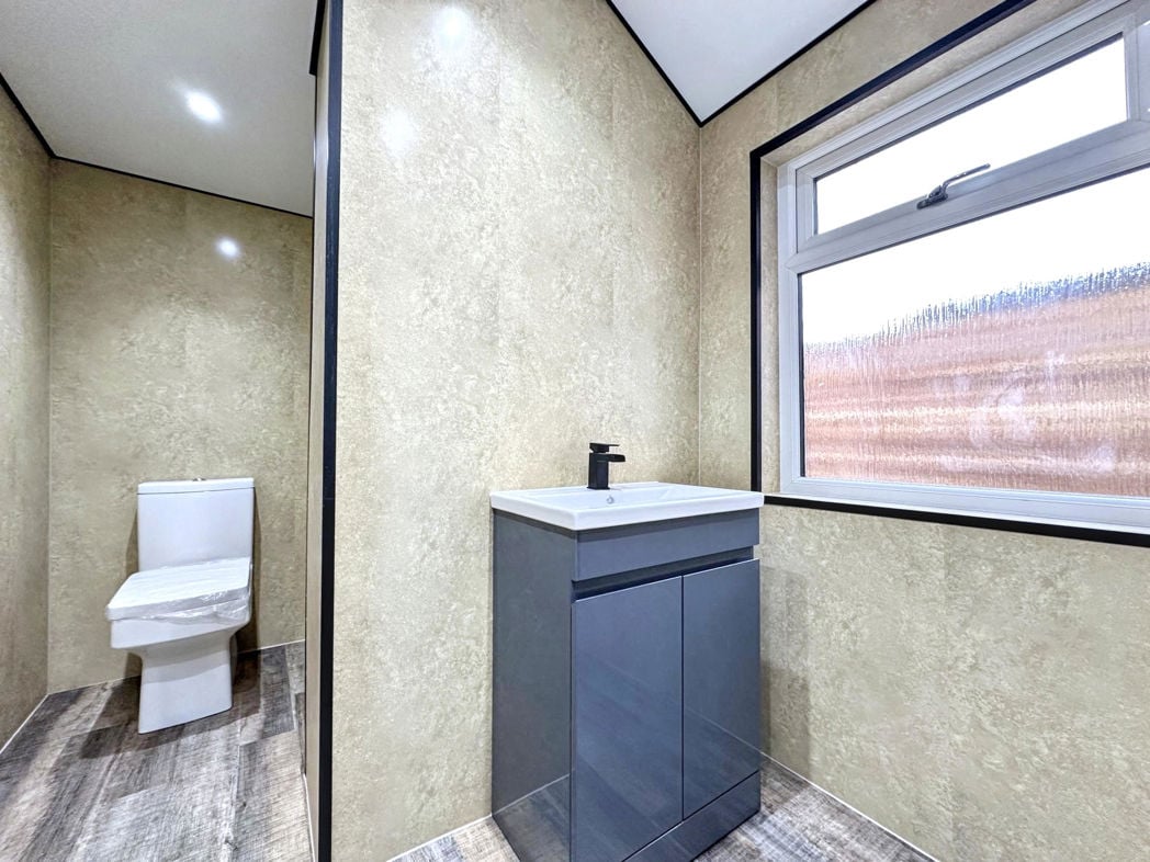 Property image 10 of 22