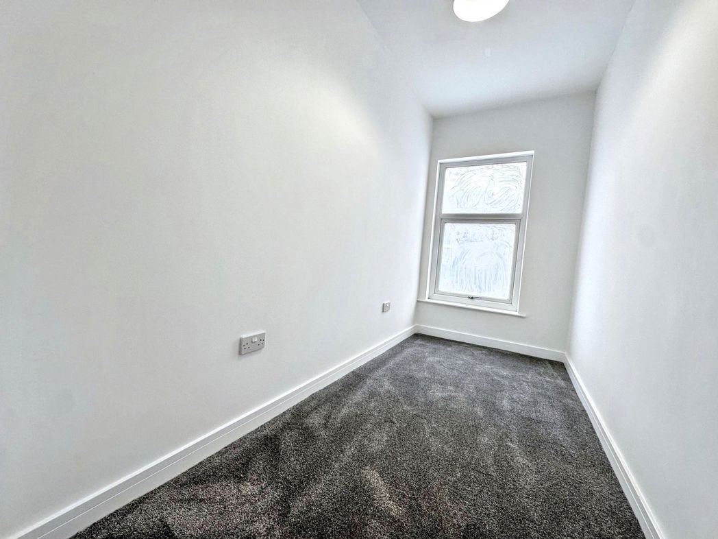 Property image 17 of 22