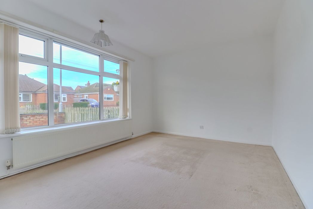 Property image 8 of 13