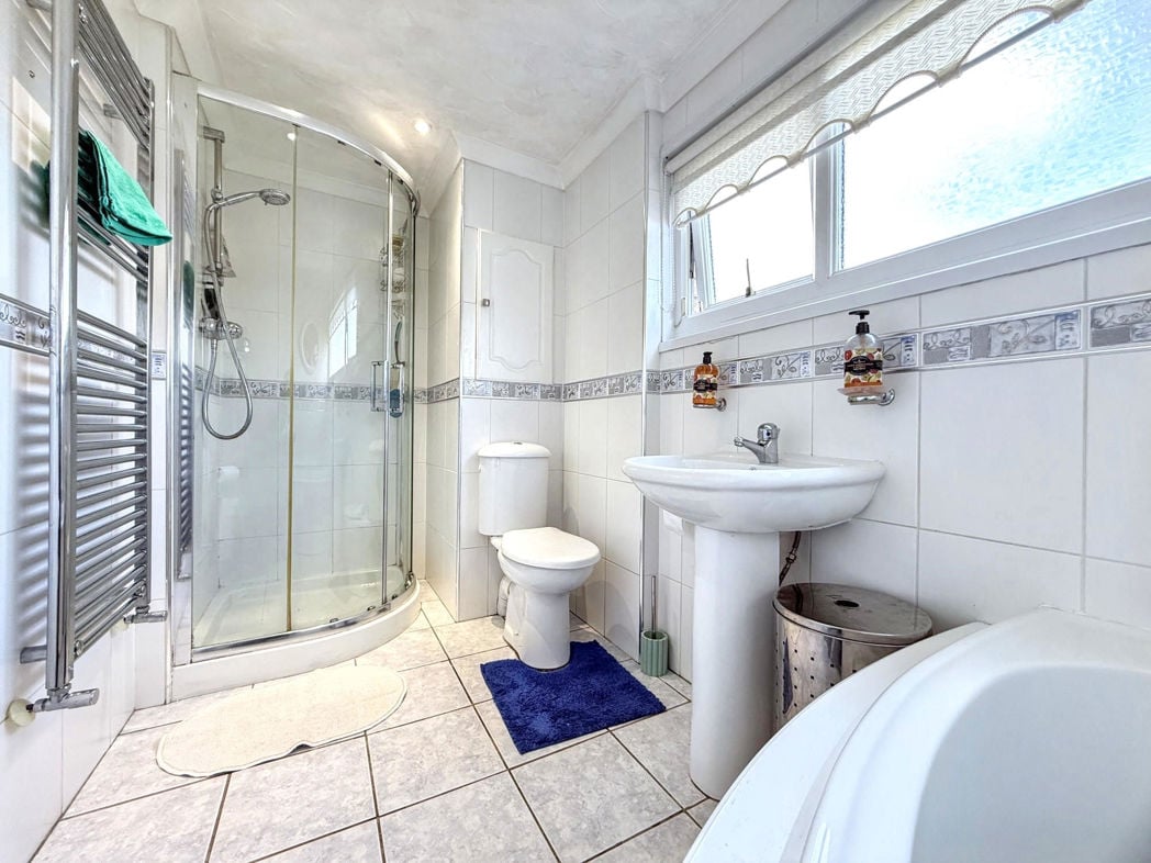 Property image 21 of 27