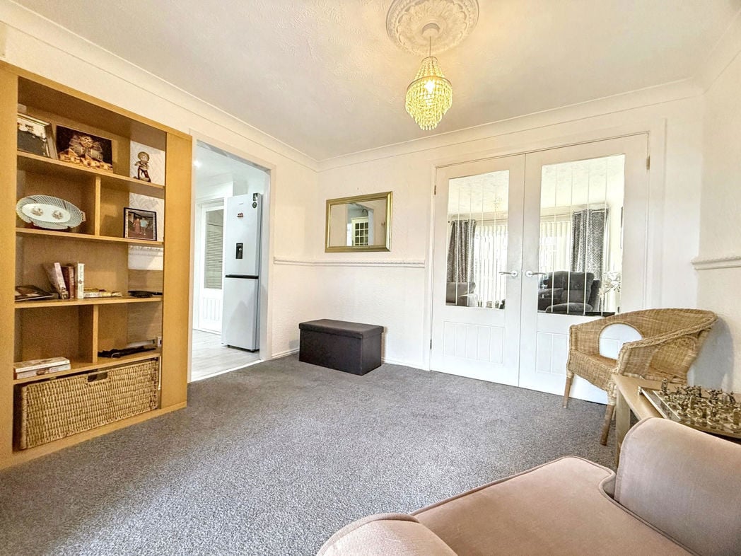 Property image 12 of 27