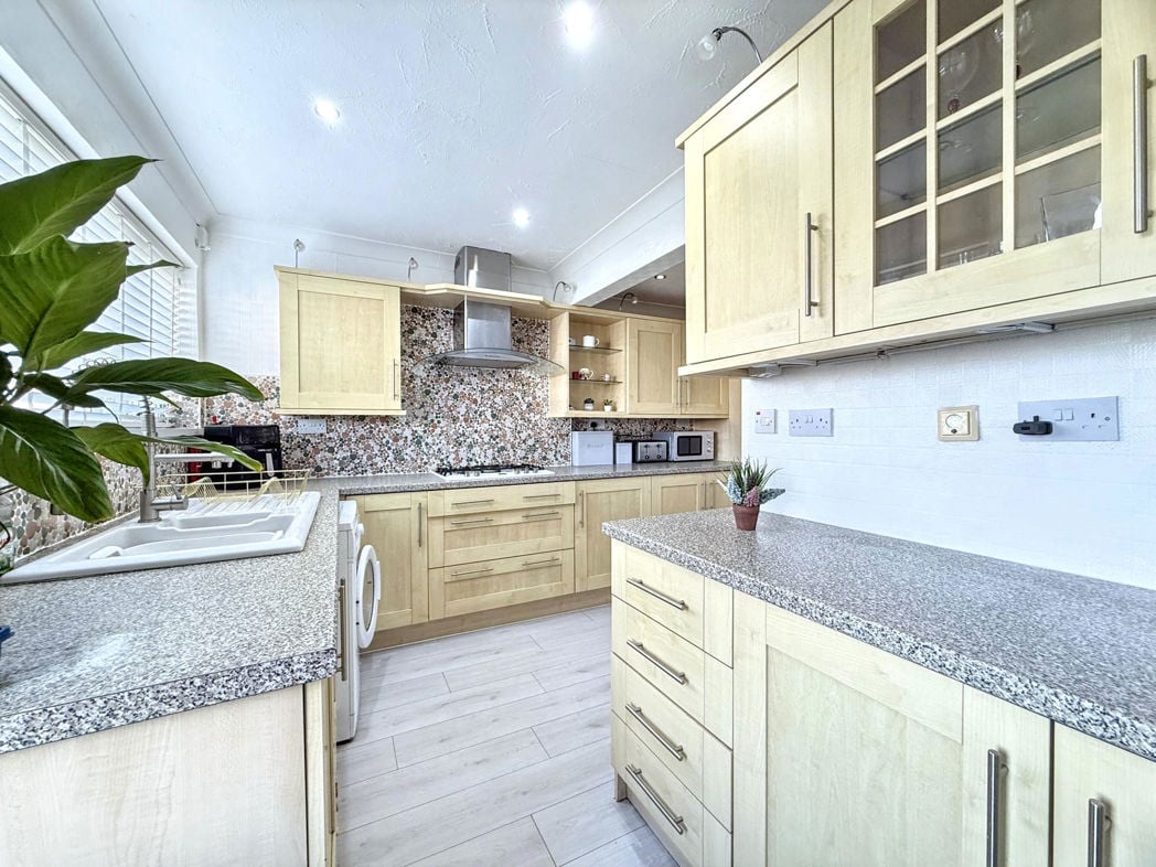 Property image 7 of 27