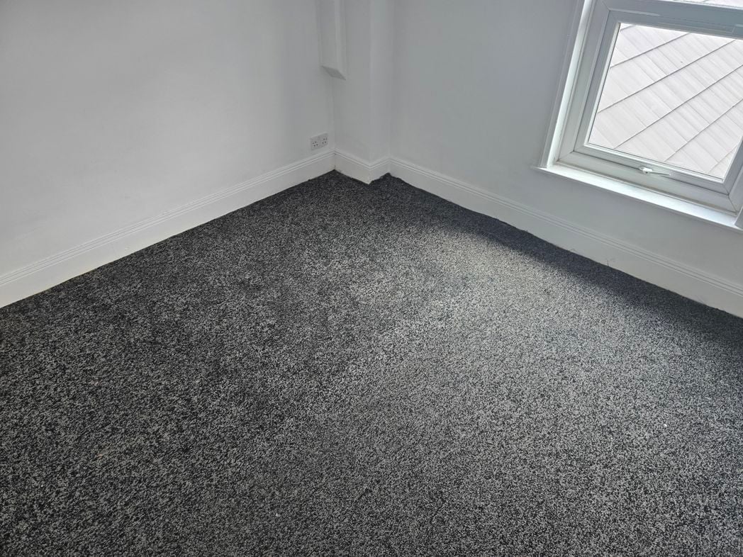 Property image 6 of 11